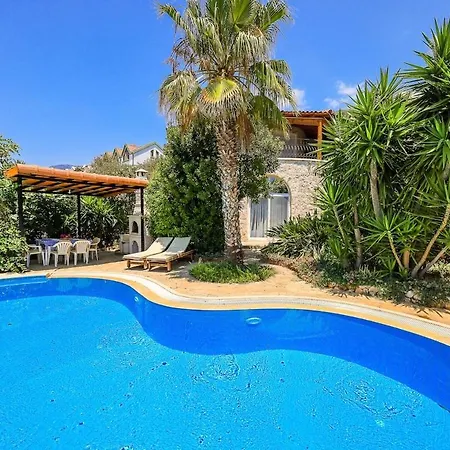 Nur, Beachfront Villa Kas